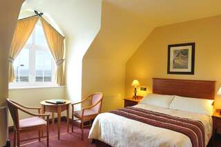 Отель Fitzgeralds Hotel Бандоран Двухместный номер с 2 отдельными кроватями-3